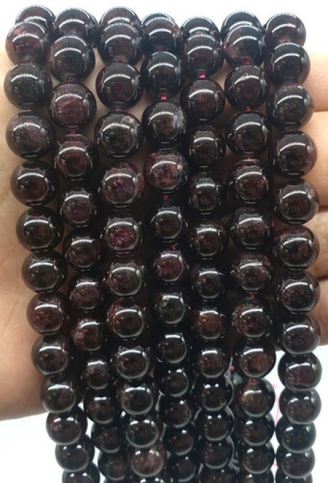 Perles Grenat au fil